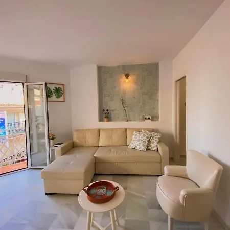 Apartamento En La Carihuela-costa Del Sol